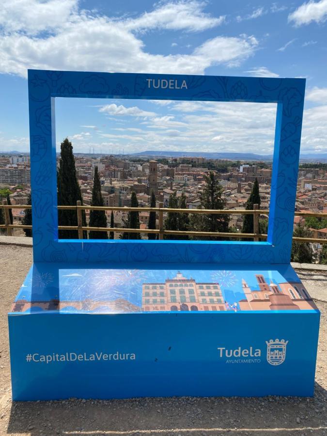 Voila Catedral Apartment Тудела Екстериор снимка